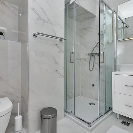 Gasthuis Luxury Paradise Garden 4*