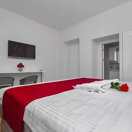 Luxury Paradise Garden 4* Makarska