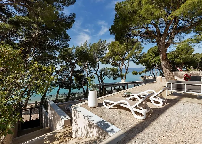 Pensionat Luxury Paradise Garden 4*