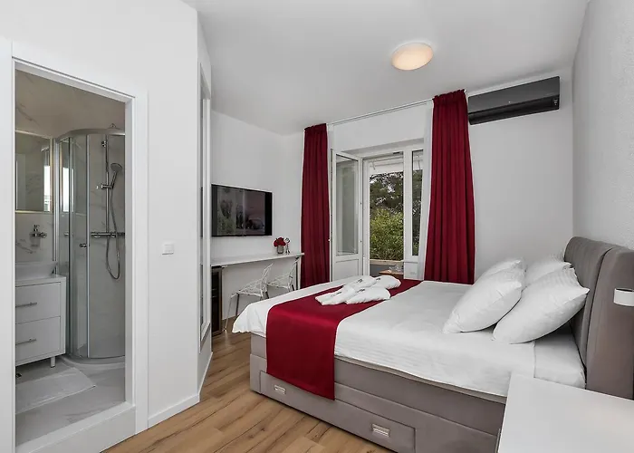 Luxury Paradise Garden 4*