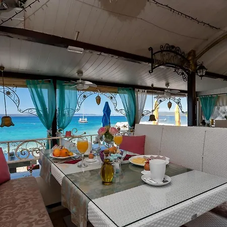 Luxury Paradise Garden Gæstehus 4*