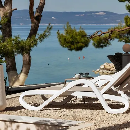 Гостевой дом Luxury Paradise Garden Макарска