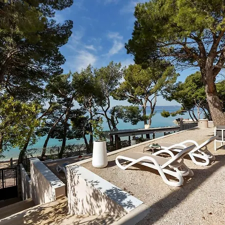 Гостевой дом Luxury Paradise Garden 4*