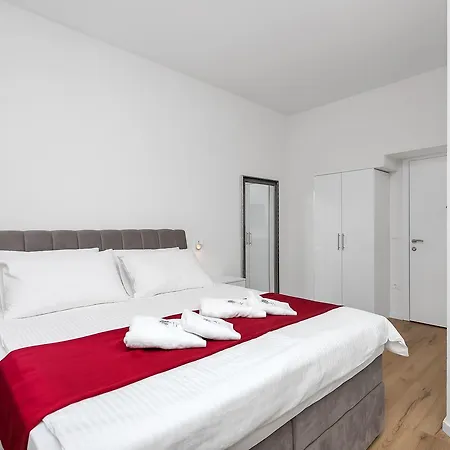 Luxury Paradise Garden 4*