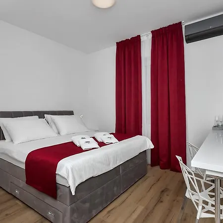 Luxury Paradise Garden 4*