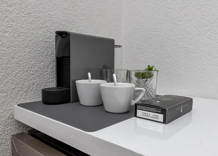 Luxury Paradise Garden Макарска